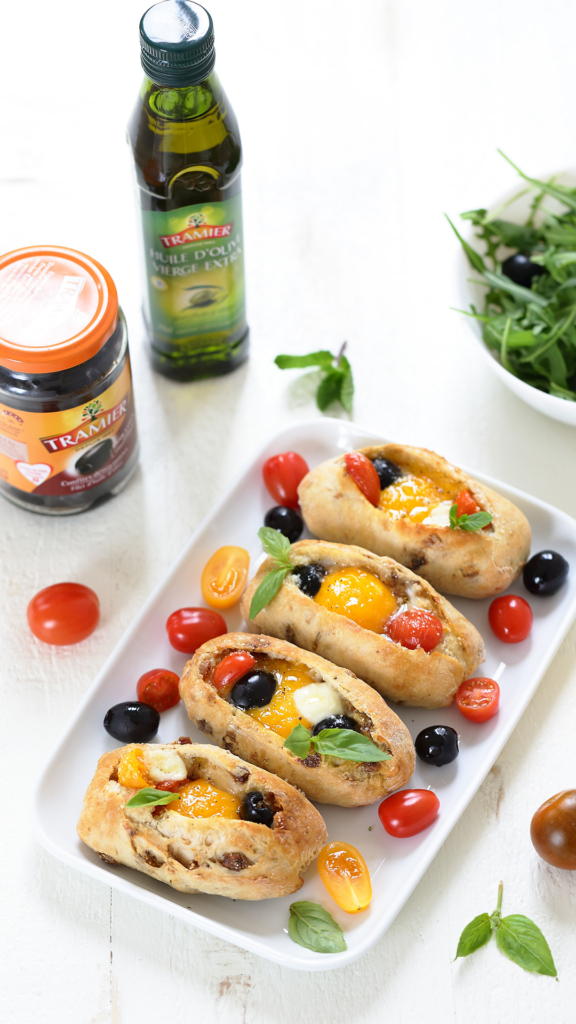 Egg_boat_olives_Edda_Onorato