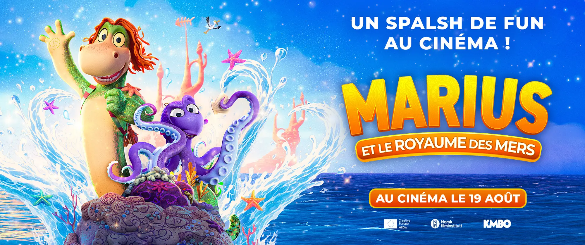 Déclinaison de l'affiche cinéma française officielle du film Marius et le royaume des mers : une affiche créée par l'agence LES ALIENS. Un film d'animation norvégien pour toute la famille. Distribution en France en août 2026 par KMBO. Format : déclinaison carton scope 2048x858.